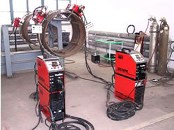 Machine de soudage automatique de tuyaux multi positions (FCAW/GMAW)